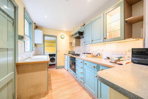 42 Artillery Road, Guildford, GU1 4NW