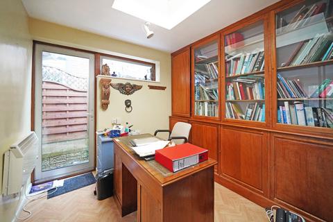 69a Alderbrook Road, Solihull, B91 1NR
