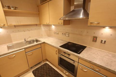 2 bedroom apartment to rent, The Exchange, Woking GU22