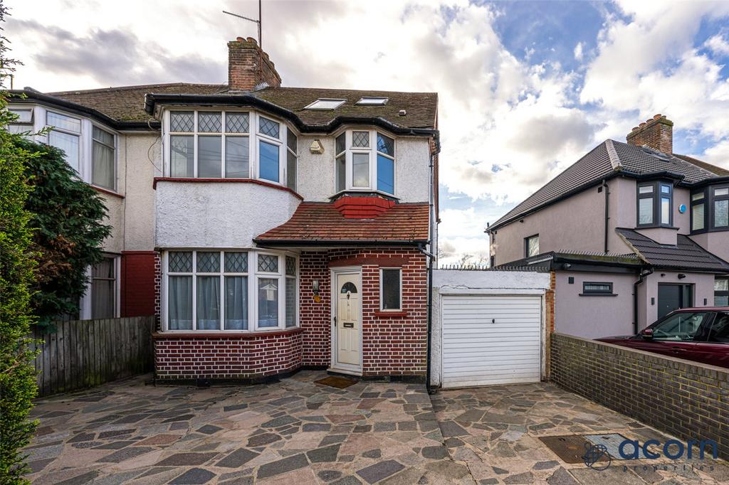 Colin Crescent, London NW9 4 bed semi-detached house - £635,000