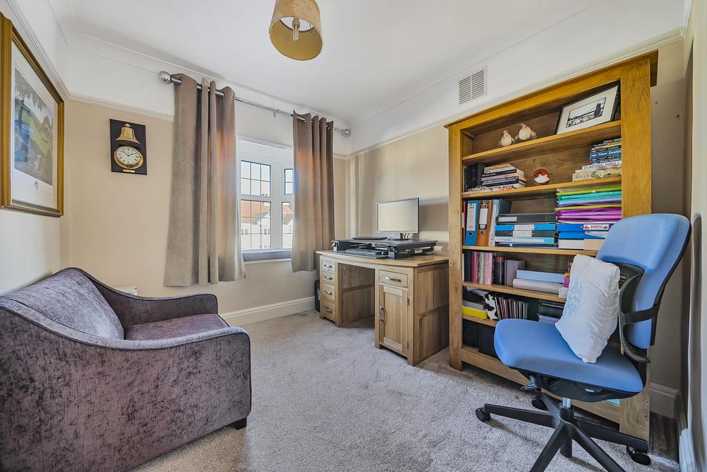 Bedroom/Study