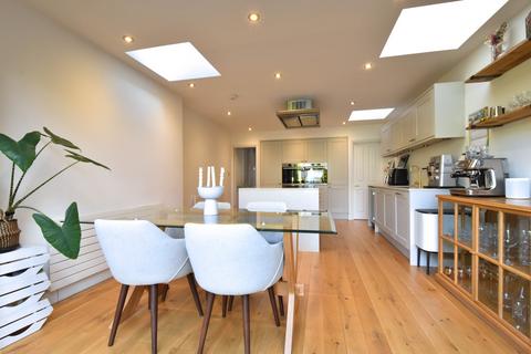 5 Bromley Crescent, Bromley, BR2 0HA