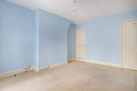 17 Carlyle Road, Aston Fields, Bromsgrove, B60 2PN