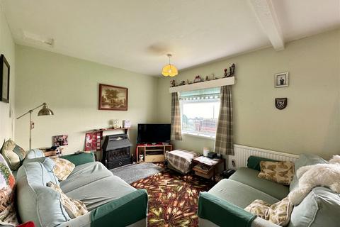 1 bedroom semi-detached bungalow for sale, Ailescombe Road, Paignton