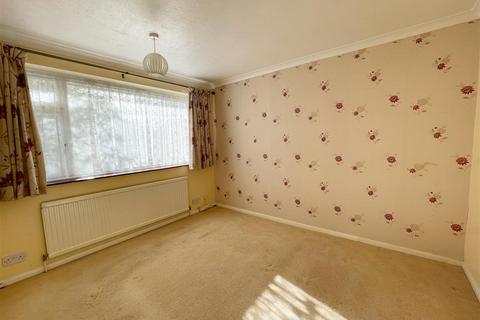 14 Bathurst Road, Staplehurst, Tonbridge, TN12 0LG