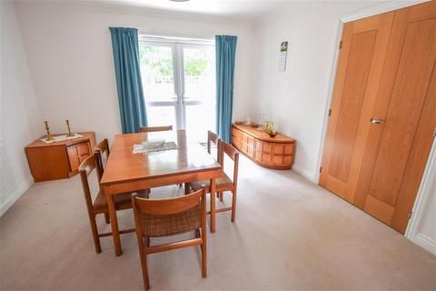 3 bedroom end of terrace house for sale, Rookery Court, Marden
