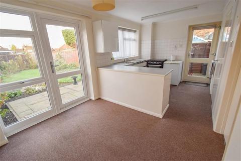 2 Benden Close, Staplehurst, Tonbridge, TN12 0SD