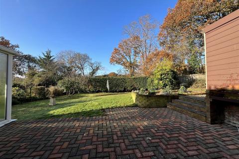 61 Bathurst Road, Staplehurst, Tonbridge, TN12 0LQ