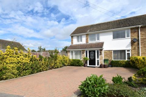 4 bedroom semi-detached house for sale, Iden Crescent, Staplehurst