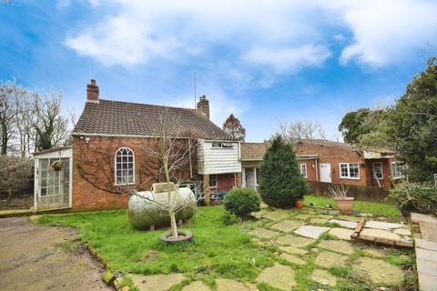 3 bedroom detached house for sale, Boston Road, West Keal, Spilsby PE23