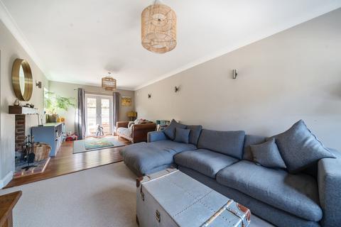 27 Cliffe Road, Godalming, GU7 2JX