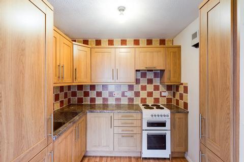 1 bedroom flat for sale, Chatsworth Place, Lewes Court, CR4