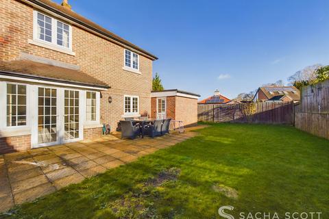4 bedroom detached house for sale, Welcombes View, Coulsdon, CR5