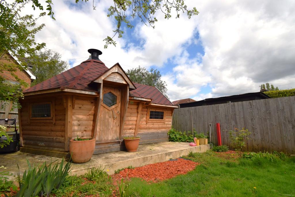 Log Cabin