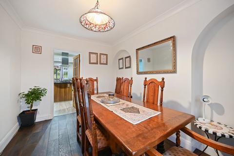 8 The Dene, Cheam, Sutton, SM2 7EG
