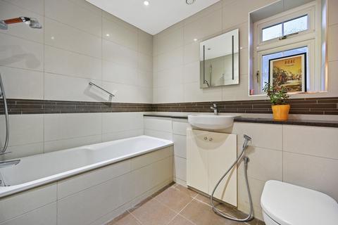 8 The Dene, Cheam, Sutton, SM2 7EG
