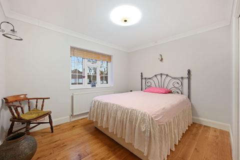 8 The Dene, Cheam, Sutton, SM2 7EG