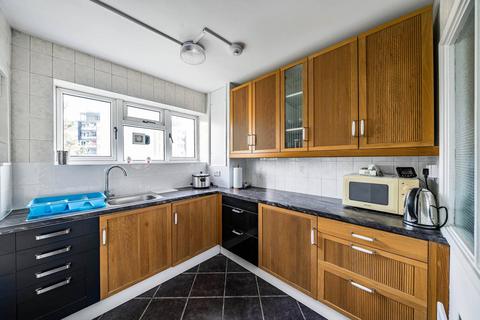 3 bedroom flat for sale, Knox Court, Studley Road, Stockwell, London, SW4