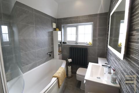 120 Munster Avenue, Hounslow, TW4 5BJ