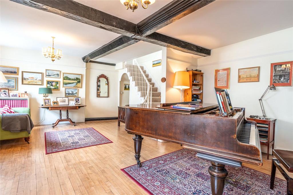 Eye, Suffolk, IP23 6 bed detached house for sale £1,150,000