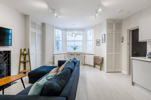 1 bedroom flat to rent, Challoner Crescent, West Kensington, London, W14