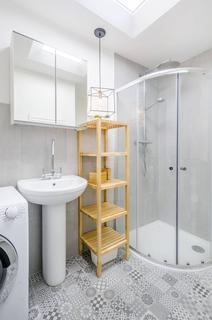 1 bedroom flat to rent, Challoner Crescent, West Kensington, London, W14