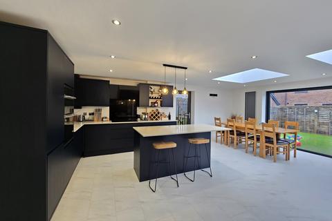 57 Baruc Way, Barry, CF62 5AX
