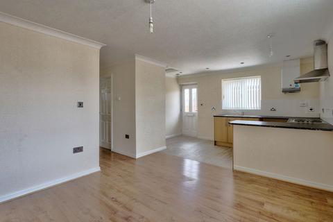 2 bedroom property to rent - Churchill Road, Middlesbrough, TS6