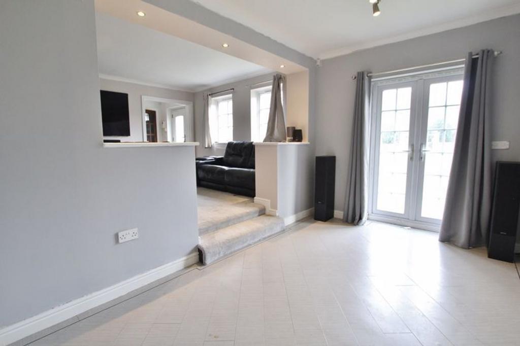 Flukers Brook Lane, Knowsley, L34 3 bed detached house for sale £375,000