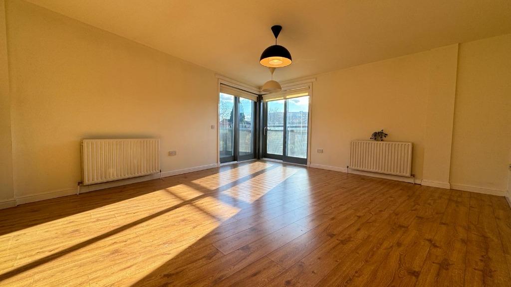 Keith Court, Glasgow G11 1 bed flat £850 pcm (£196 pw)