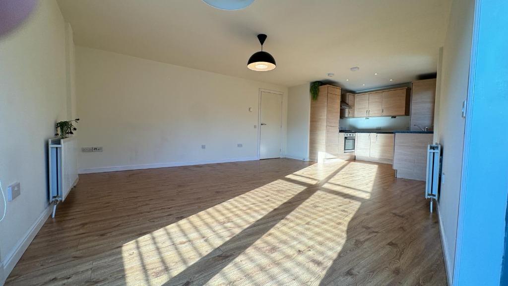 Keith Court, Glasgow G11 1 bed flat £1,100 pcm (£254 pw)