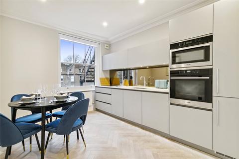 3 bedroom apartment to rent, Kensington Gardens Square, London, W2