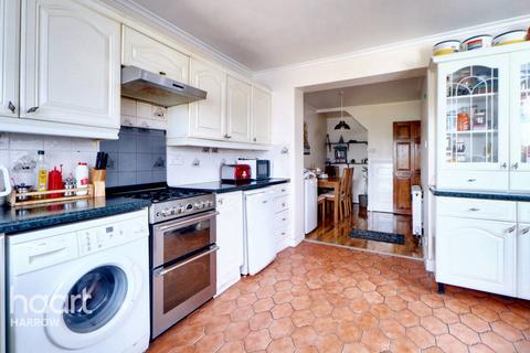 2 bedroom semi-detached house for sale - Wigton Gardens, Stanmore
