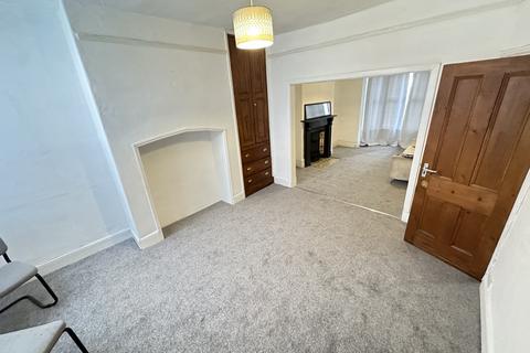 4 bedroom terraced house to rent - Birch Lane,  Manchester, M13