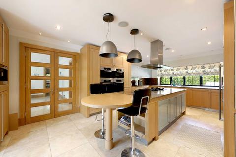 undefined, Burkes Road, Beaconsfield, HP9