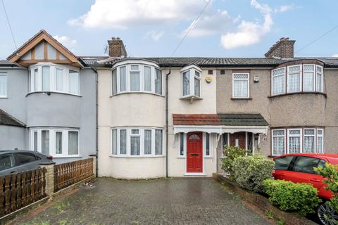 3 bedroom terraced house for sale, Ferrymead Avenue, Greenford