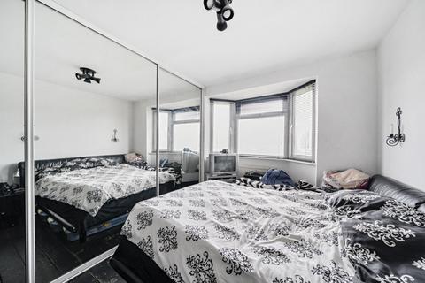 153 Ferrymead Avenue, Greenford, UB6 9TW