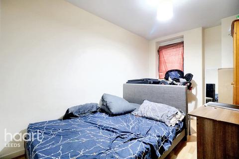 2 bedroom flat for sale - Elmwood Lane, LEEDS