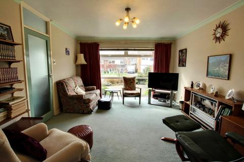 95 Barnmead, Haywards Heath, RH16 1XB