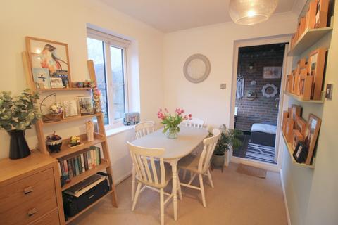 1 bedroom flat for sale - Kingsmead Road, High Wycombe HP11