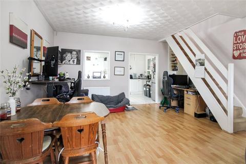 3 bedroom terraced house for sale - Gorse Hill, Swindon SN2