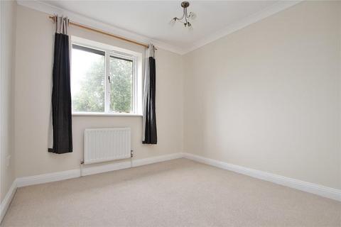 4 bedroom detached house to rent, Alexandra Gardens, Woking GU21