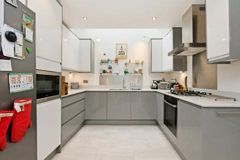 25 Allenby Drive, Sheffield, S8 7RS
