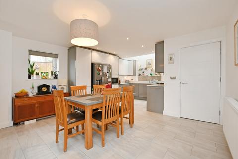 25 Allenby Drive, Sheffield, S8 7RS
