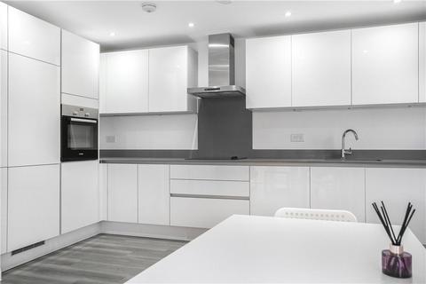 2 bedroom apartment for sale, Queenswood Crescent, Englefield Green, Surrey, TW20