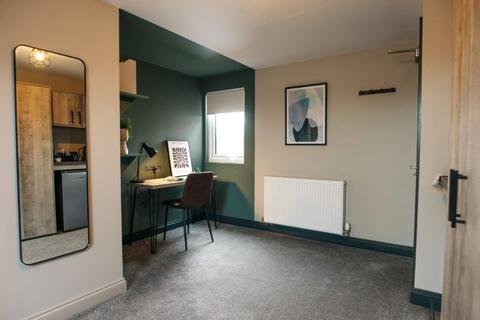6 bedroom property to rent, Euclid Street, Swindon, SN1 2JW