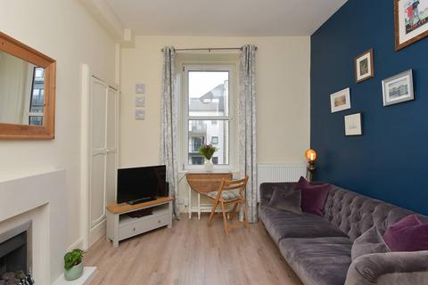 1 bedroom flat for sale - 18/12 Beaverhall Road, Broughton, Edinburgh, EH7 4JE
