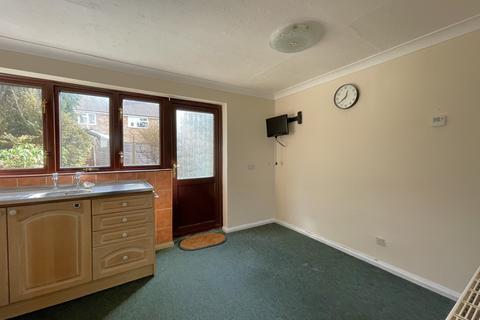 70 Cleves Way, Ashford, TN23 5DF