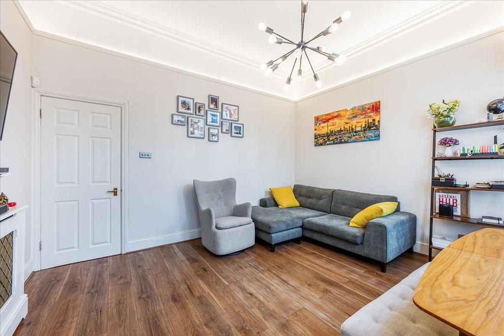 Hamilton Road, Ealing, London, W5 2 bed flat for sale £650,000