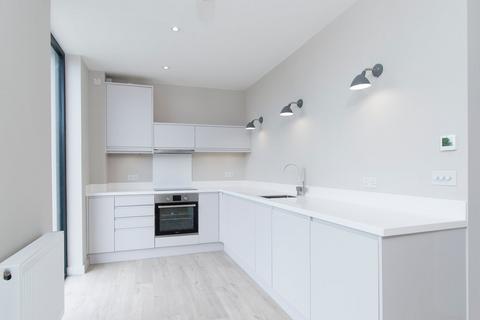 2 bedroom apartment for sale - South Way, Cirencester, Gloucestershire, GL7